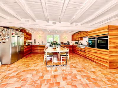 Moulin - 142 m² - 6 pièces