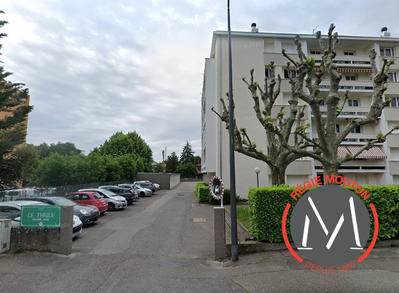 Parking / Garage - 8 m²