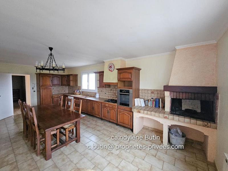 Villa - 213 m² - 7 pièces