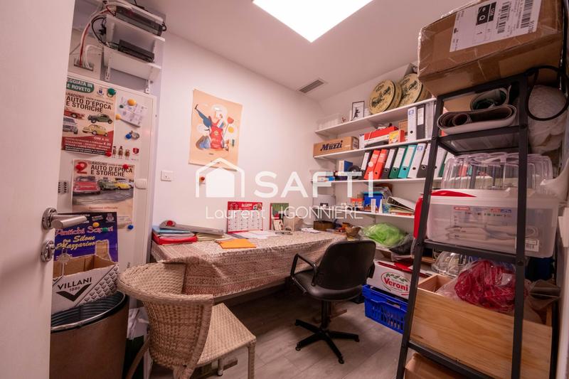 Local commercial - 77 m² - 4 pièces