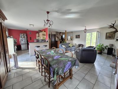Maison - 157 m² - 5 pièces
