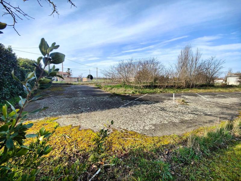 Terrain constructible - 2 130 m²