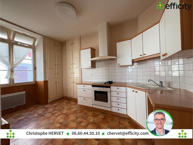 Maison - 185 m² - 5 pièces