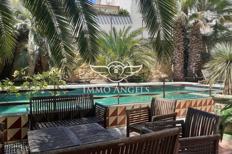 Maison ancienne - 259 m² - 10 pièces