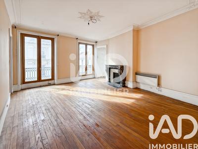 Appartement - 104 m² - 6 pièces