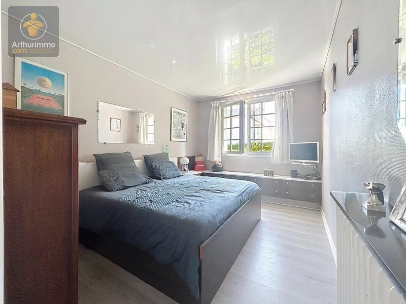 Maison - 200 m² - 8 pièces