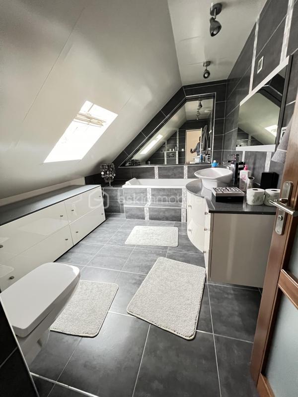 Maison - 155 m² - 6 pièces