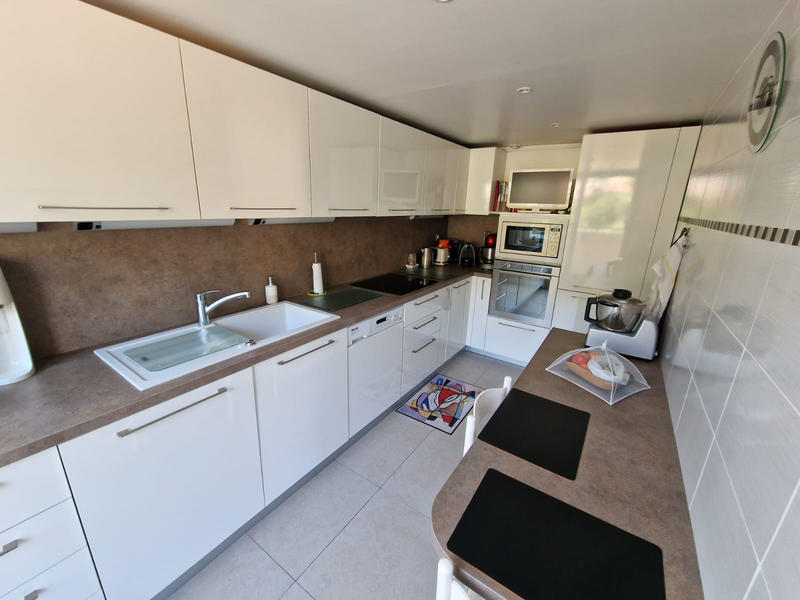 Appartement - 105 m² - 4 pièces