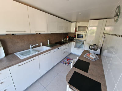 Appartement - 105 m² - 4 pièces