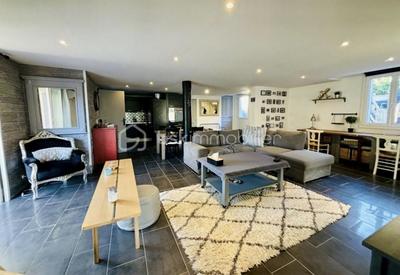 Villa - 99 m² - 4 pièces