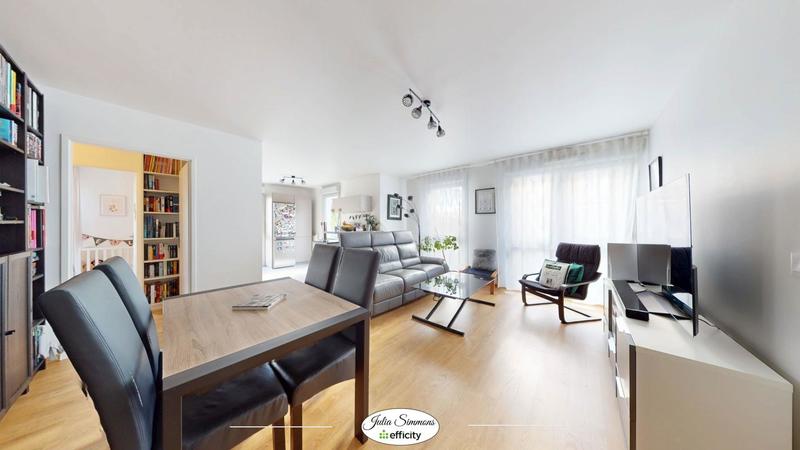 Appartement - 84 m² - 4 pièces