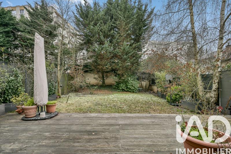 Maison - 273 m² - 8 pièces