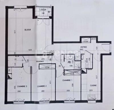 Appartement - 83 m² - 4 pièces