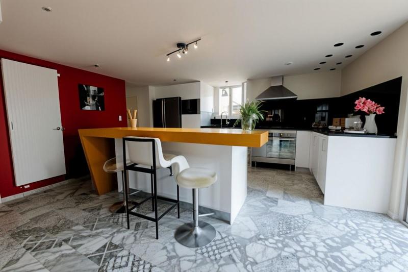 Maison - 215 m² - 6 pièces