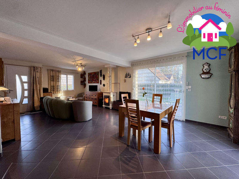 Maison traditionnelle - 124 m² - 6 pièces