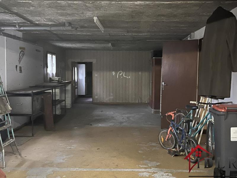 Pavillon - 230 m² - 7 pièces