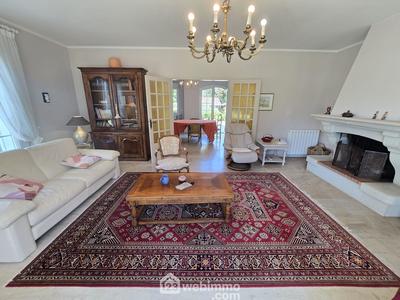 Maison - 160 m² - 5 pièces