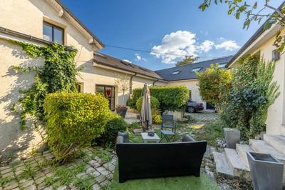 Corps de ferme - 204 m² - 7 pièces