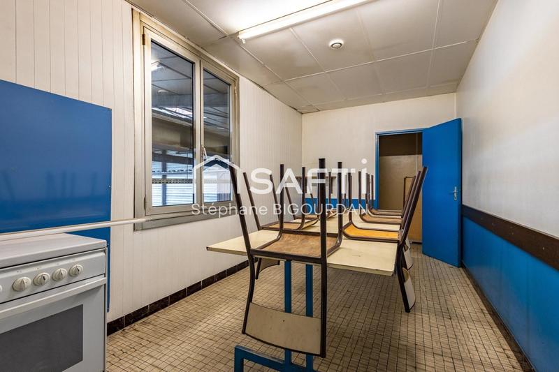 Local commercial - 3 178 m² - 10 pièces