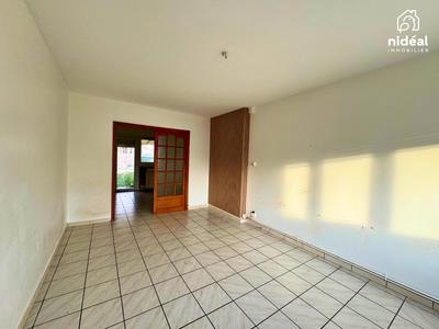 Maison - 80 m² - 6 pièces