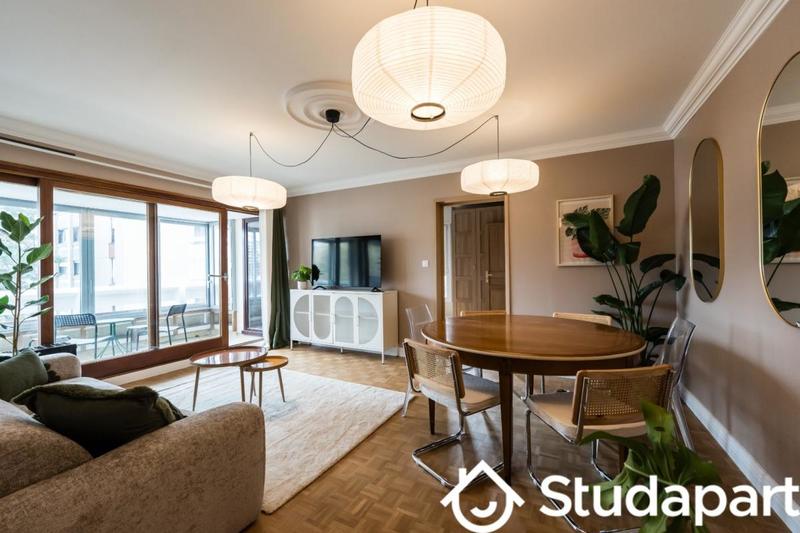 Chambre - 12 m² - 1 pièce