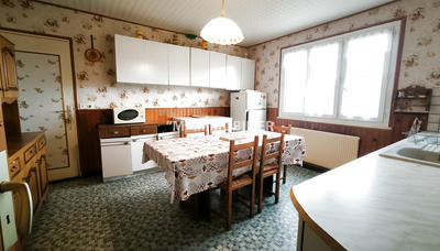 Maison - 143 m² - 5 pièces