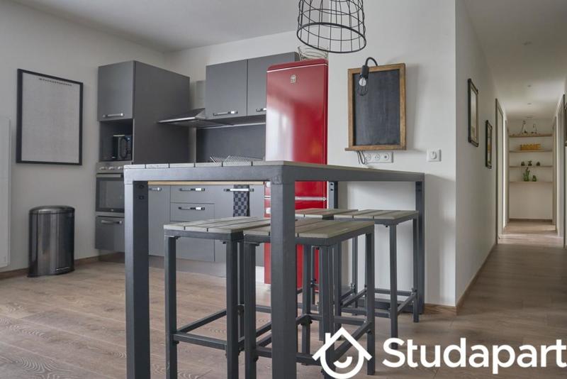 Chambre - 11 m² - 1 pièce