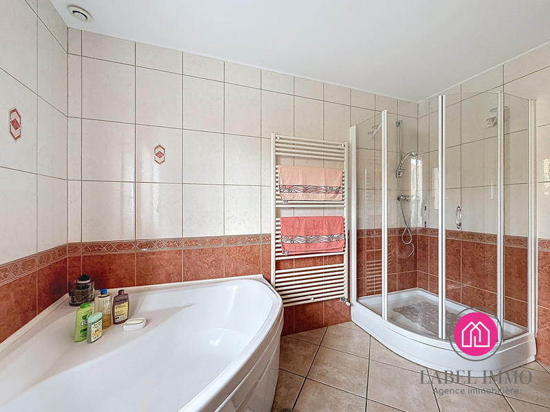 Maison - 120 m² - 4 pièces