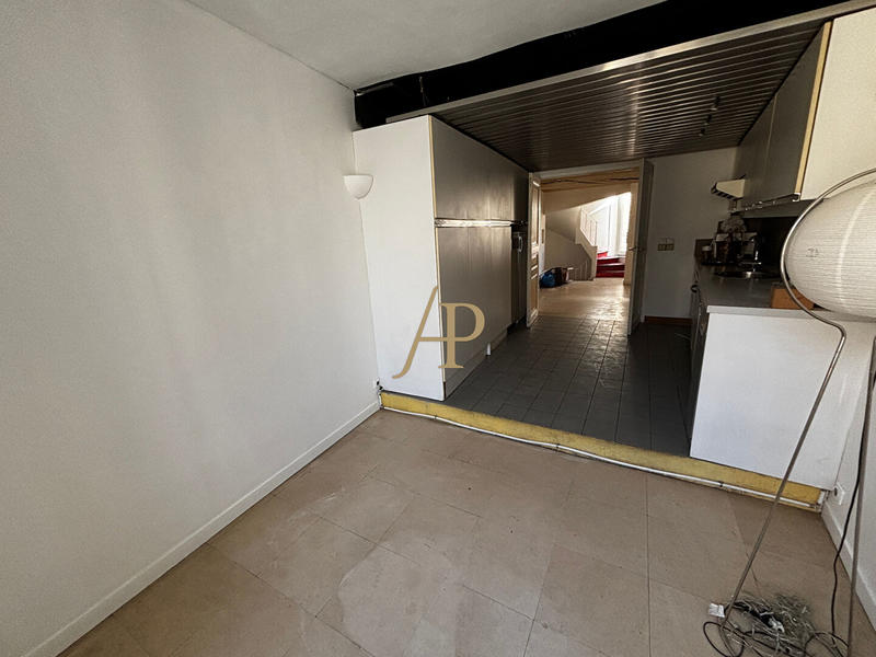 Appartement - 121 m² - 5 pièces