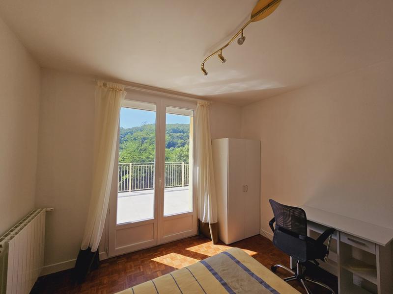 Maison traditionnelle - 180 m² - 6 pièces