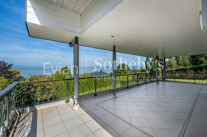 Maison - 480 m² - 7 pièces