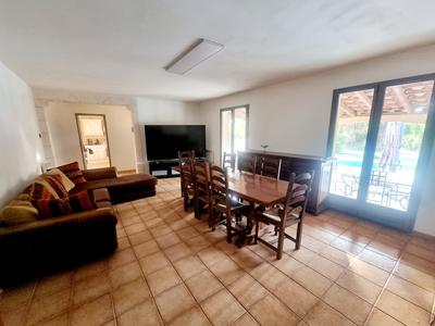 Maison - 91 m² - 6 pièces