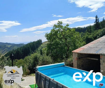 Maison - 171 m² - 7 pièces