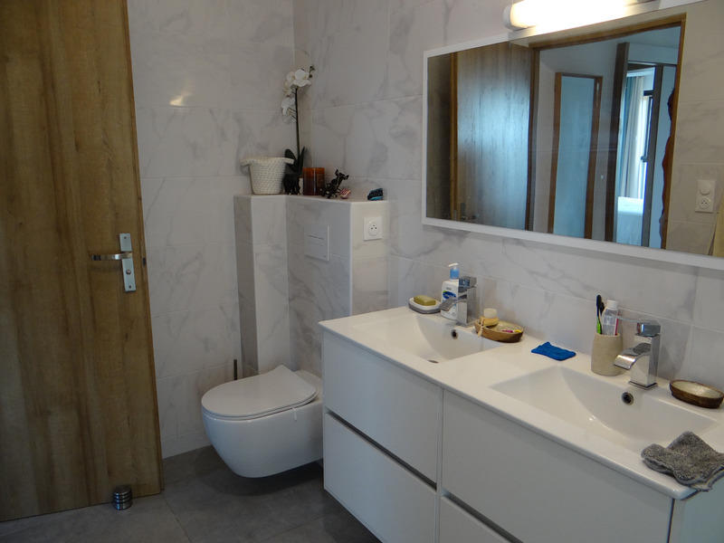 Appartement - 80 m² - 3 pièces