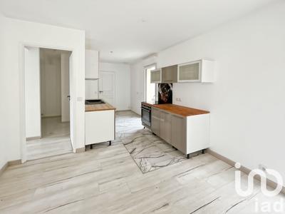 Maison - 97 m² - 6 pièces