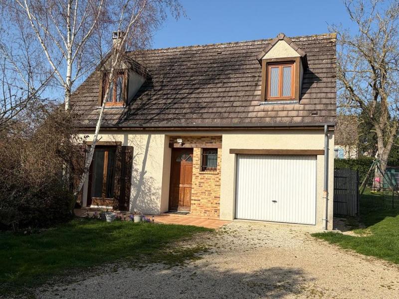 Maison - 94 m² - 4 pièces