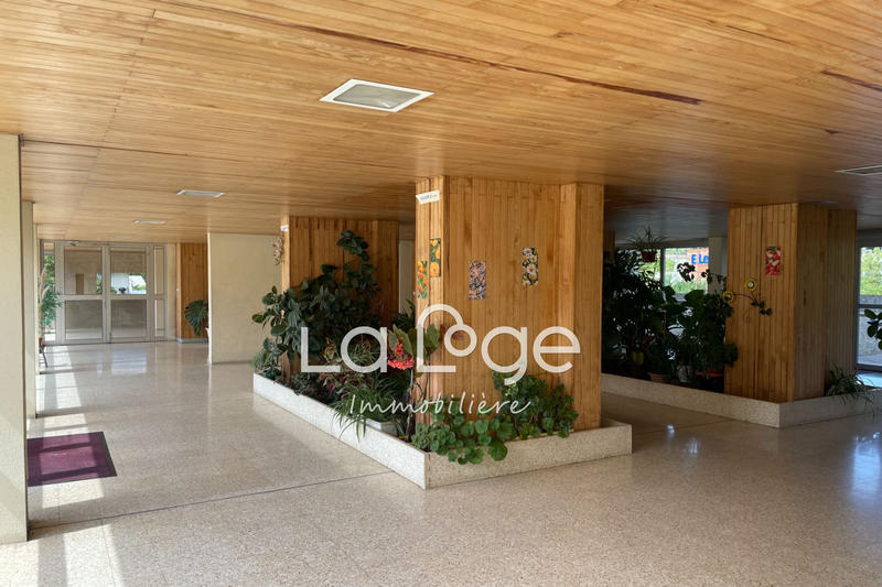 Appartement - 93 m² - 4 pièces