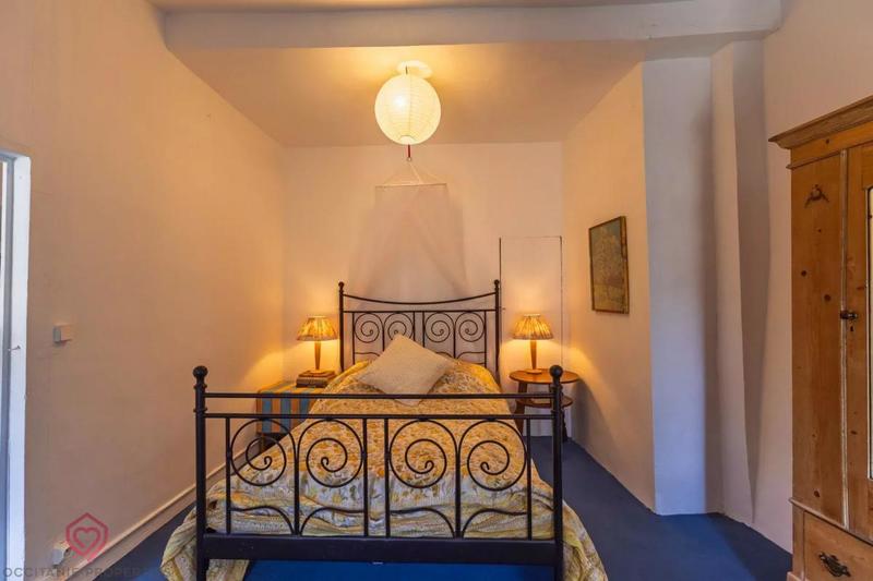 Maison de village - 256 m² - 10 pièces