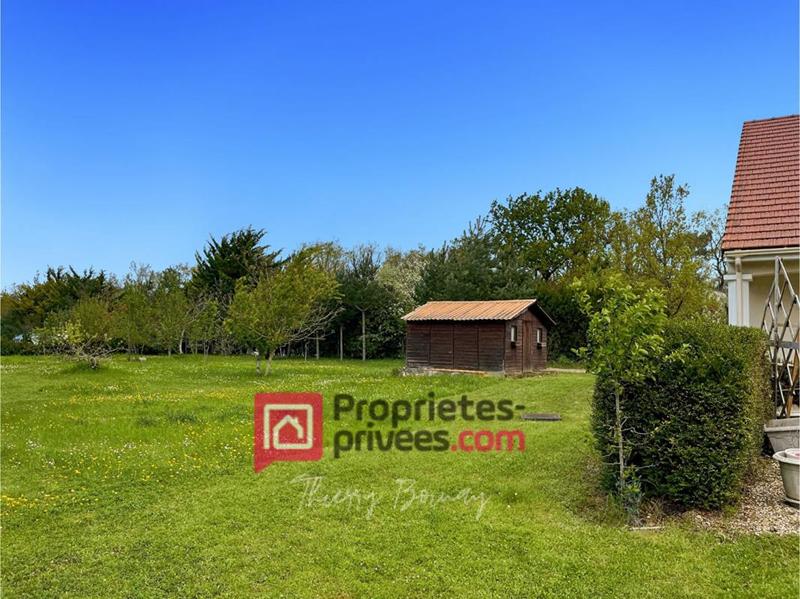 Maison - 230 m² - 8 pièces