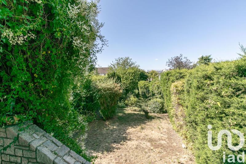 Maison - 230 m² - 12 pièces