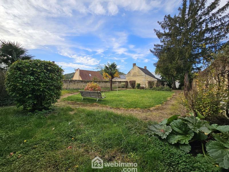 Maison - 353 m² - 9 pièces