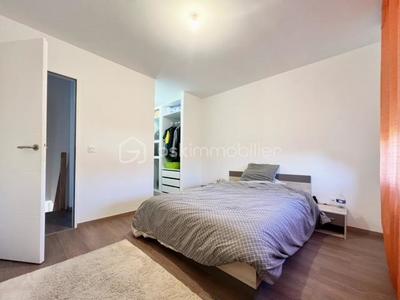 Maison - 85 m² - 5 pièces