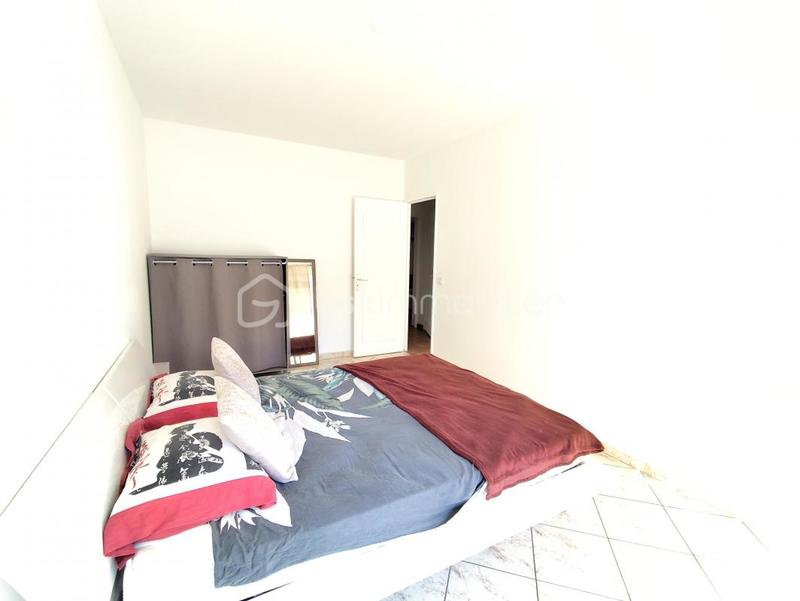 Appartement - 75 m² - 3 pièces