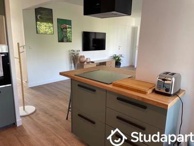 Chambre - 11 m² - 1 pièce