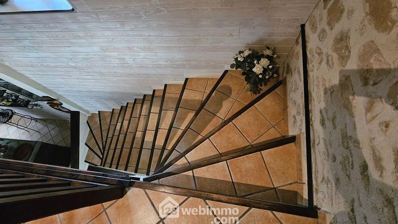 Maison - 180 m² - 6 pièces