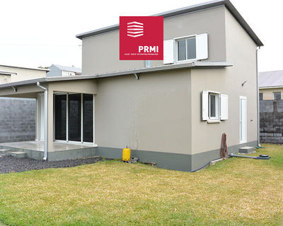 Maison - 92 m² - 4 pièces