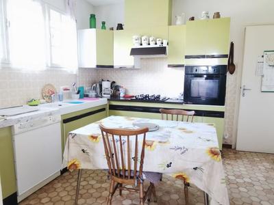 Maison - 122 m² - 5 pièces