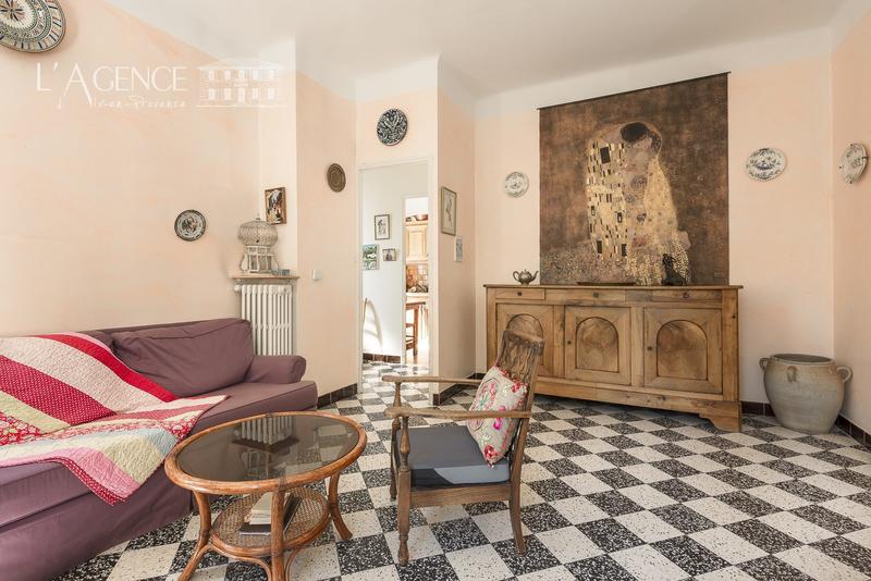 Maison - 208 m² - 10 pièces