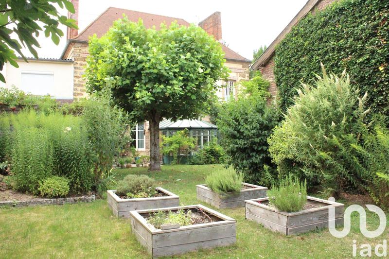 Maison - 207 m² - 8 pièces