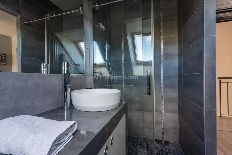 Maison - 226 m² - 10 pièces